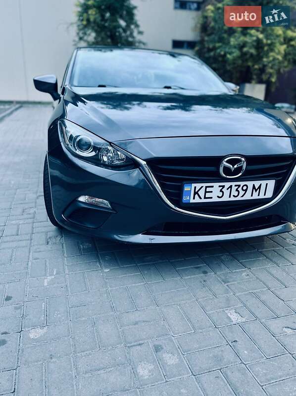 Седан Mazda 3 2016 в Харкові