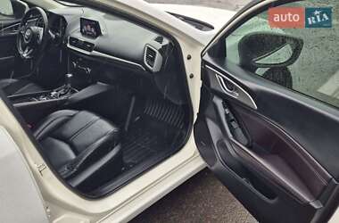 Хэтчбек Mazda 3 2018 в 