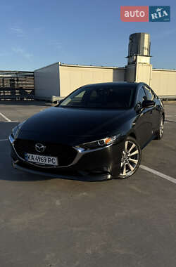 Седан Mazda 3 2020 в Киеве