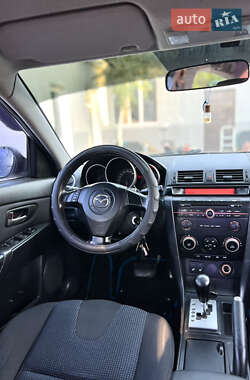 Седан Mazda 3 2005 в 