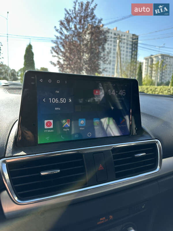 Хэтчбек Mazda 3 2014 в Киеве