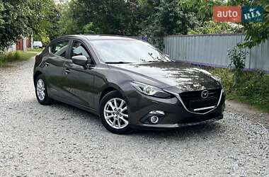 Хэтчбек Mazda 3 2015 в 