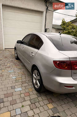 Седан Mazda 3 2005 в 