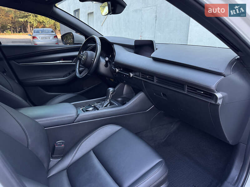 Хэтчбек Mazda 3 2019 в Запорожье