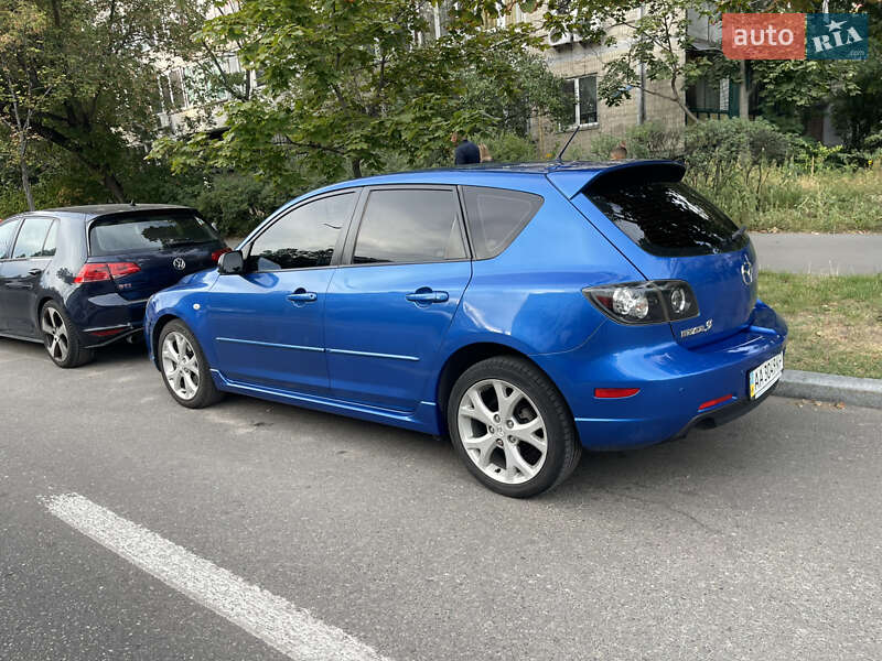 Хэтчбек Mazda 3 2003 в Киеве