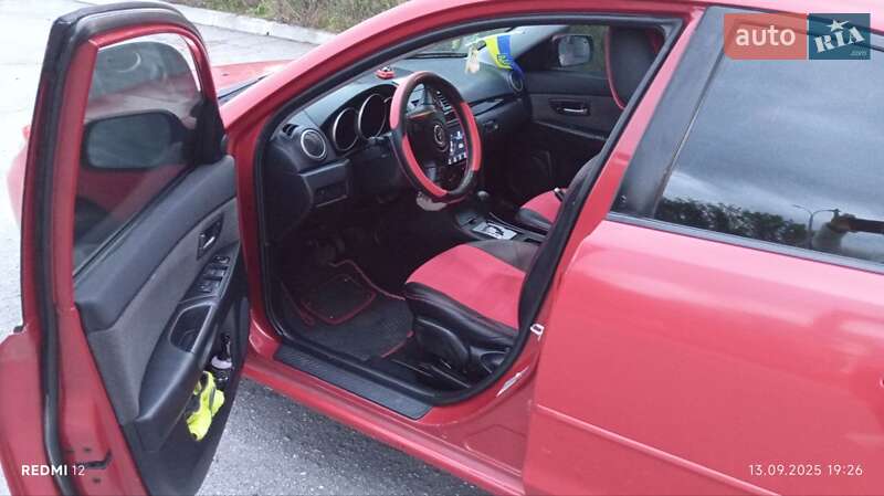 Седан Mazda 3 2005 в Изяславе
