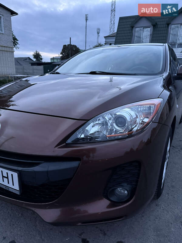 Хэтчбек Mazda 3 2011 в Львове