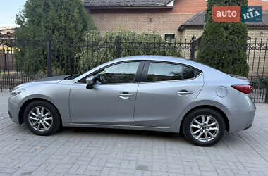 Седан Mazda 3 2016 в Запоріжжі