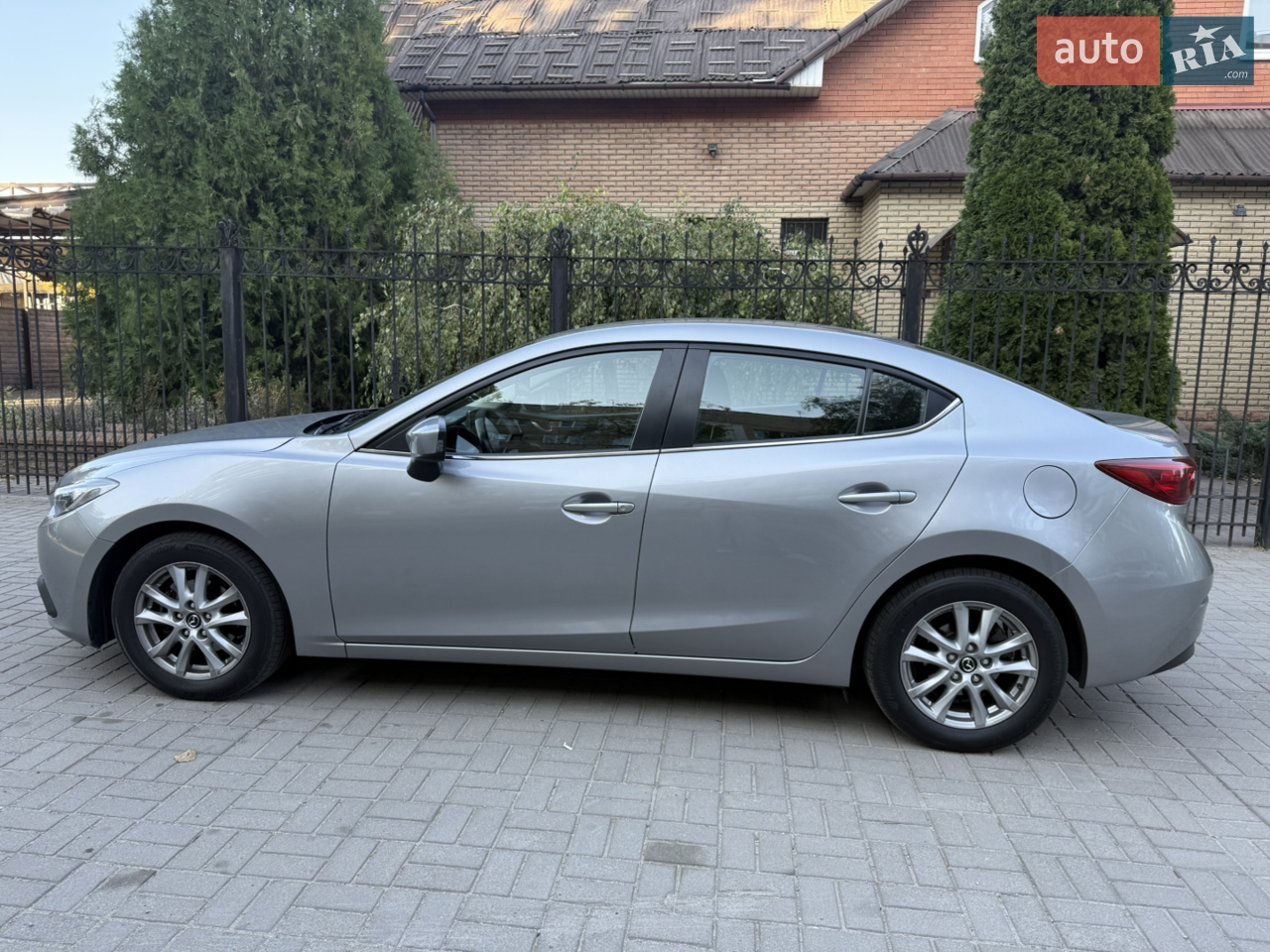 2016 Mazda 3 - мініатюра 14