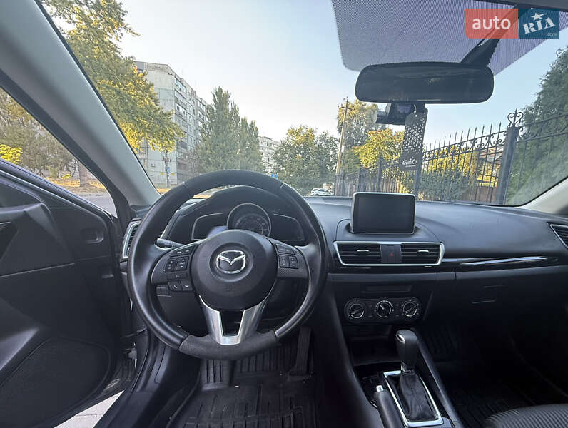 Седан Mazda 3 2016 в Запорожье
