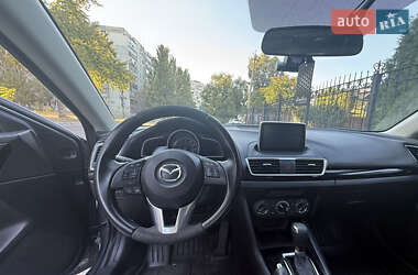 Седан Mazda 3 2016 в 