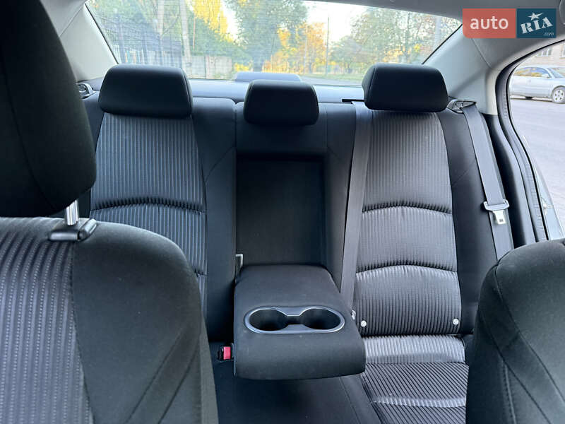 Седан Mazda 3 2016 в Запорожье