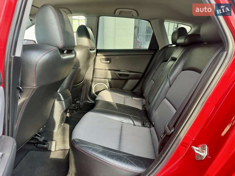 Хэтчбек Mazda 3 2008 в Черновцах