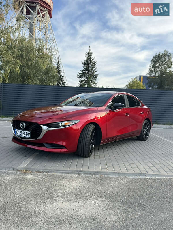 Седан Mazda 3 2023 в Киеве