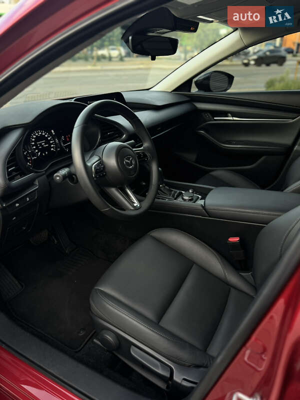 Седан Mazda 3 2023 в Киеве
