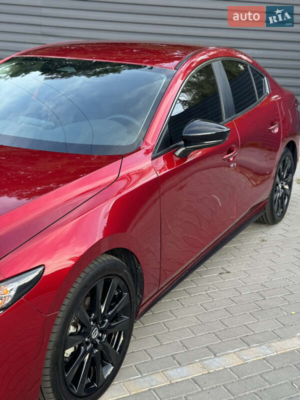 Седан Mazda 3 2023 в Киеве