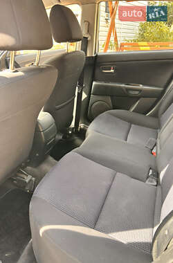 Хэтчбек Mazda 3 2004 в 