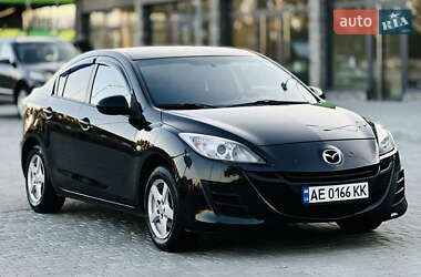 Седан Mazda 3 2010 в Дніпрі