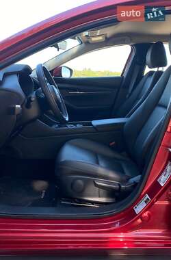 Седан Mazda 3 2023 в 