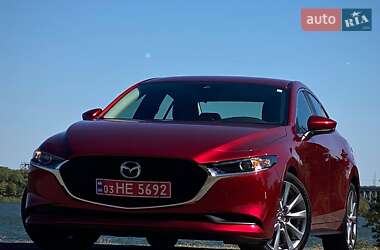 Седан Mazda 3 2023 в 