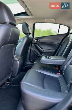 Седан Mazda 3 2015 в 