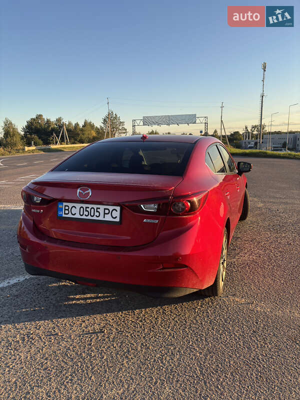 Седан Mazda 3 2018 в Львове