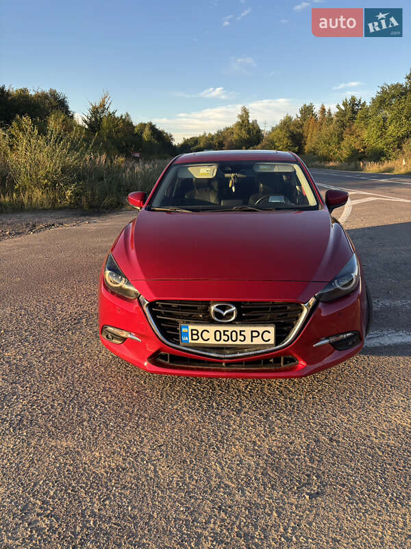 Седан Mazda 3 2018 в Львове