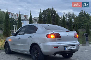 Седан Mazda 3 2004 в 