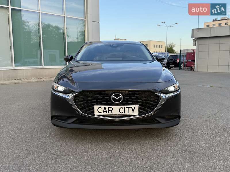 Седан Mazda 3 2021 в Киеве
