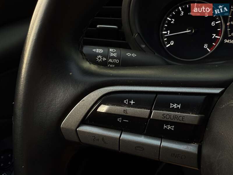 Седан Mazda 3 2021 в Киеве