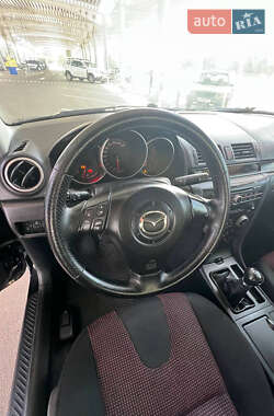 Седан Mazda 3 2005 в 