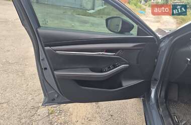 Хэтчбек Mazda 3 2023 в 
