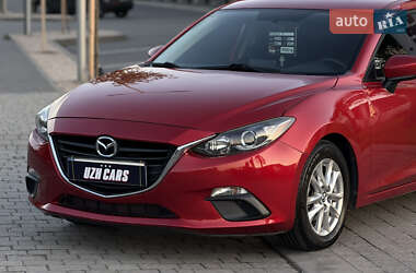 Седан Mazda 3 2015 в 