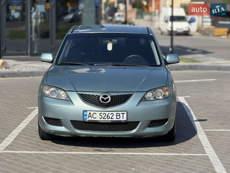 Седан Mazda 3 2003 в Луцке