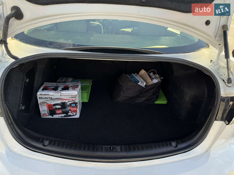 Седан Mazda 3 2012 в Чернівцях фото 8 Седан Mazda 3 2012 в Чернівцях