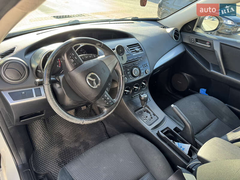 Седан Mazda 3 2012 в Чернівцях фото 18 Седан Mazda 3 2012 в Чернівцях