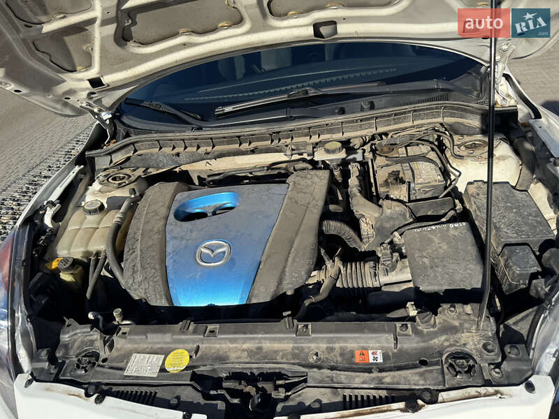 Седан Mazda 3 2012 в Чернівцях фото 20 Седан Mazda 3 2012 в Чернівцях