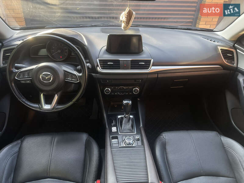 Хетчбек Mazda 3 2017 в Києві фото 14 Хетчбек Mazda 3 2017 в Києві