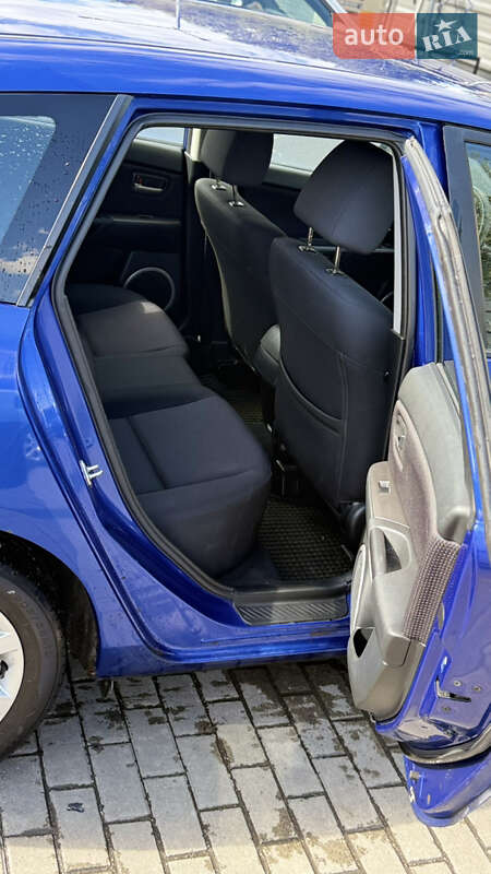 Седан Mazda 3 2009 в Луцке