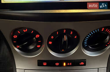 Хэтчбек Mazda 3 2010 в 