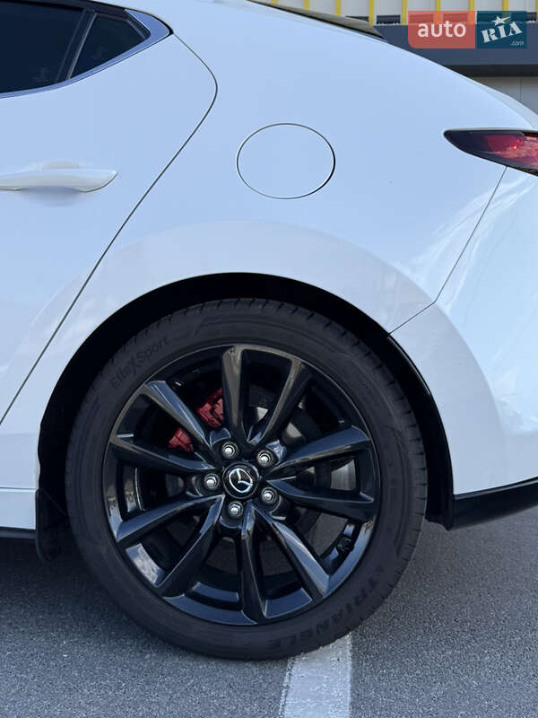 Хэтчбек Mazda 3 2021 в Киеве