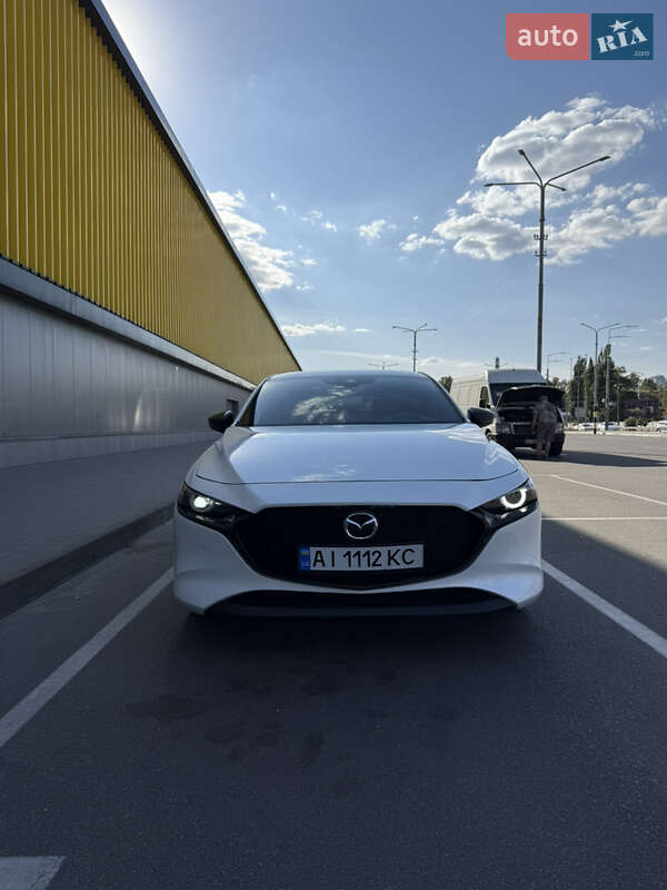 Хэтчбек Mazda 3 2021 в Киеве