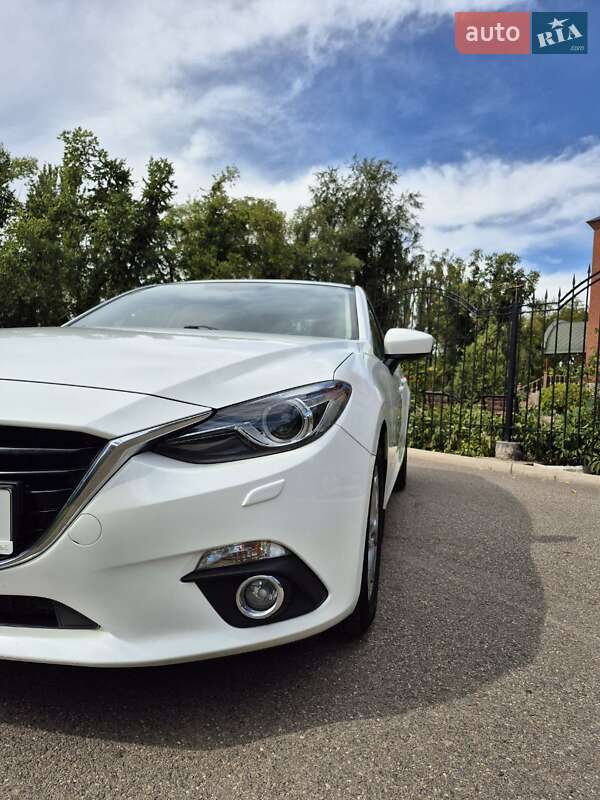 Седан Mazda 3 2015 в Кривом Роге фото 6 Седан Mazda 3 2015 в Кривом Роге