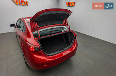 Седан Mazda 3 2015 в 