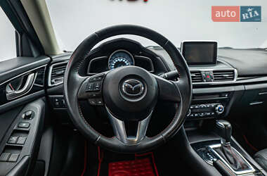 Седан Mazda 3 2015 в 