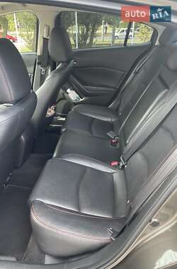 Седан Mazda 3 2014 в 