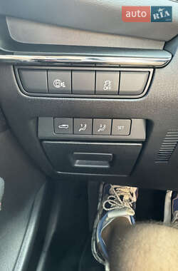 Хэтчбек Mazda 3 2023 в 