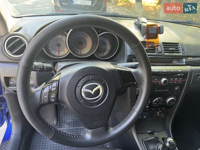 Седан Mazda 3 2009 в Ивано-Франковске