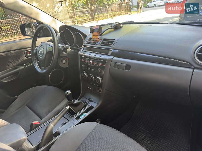Седан Mazda 3 2009 в Ивано-Франковске