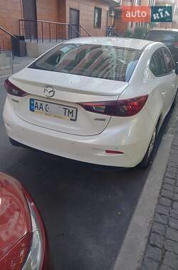 Седан Mazda 3 2018 в Києві